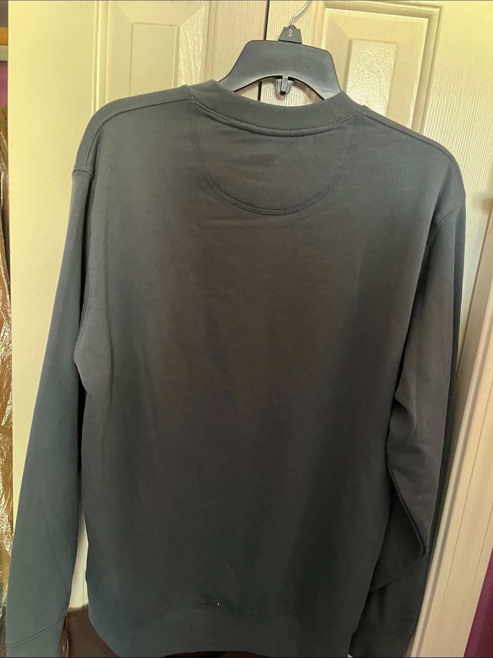 Eddie Bauer Men's Crewneck Sweatshirt in Charcoal with Mountain Logo - Picture 4 of 4